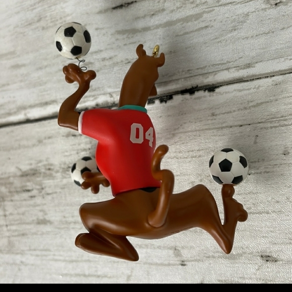 Hallmark Keepsake 2004 Ornament Heads-Up Play Scooby-Doo EUC - Picture 3 of 3